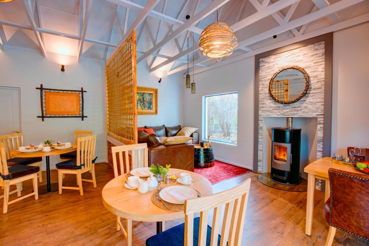 Amour Guest House Джордж Екстериор снимка