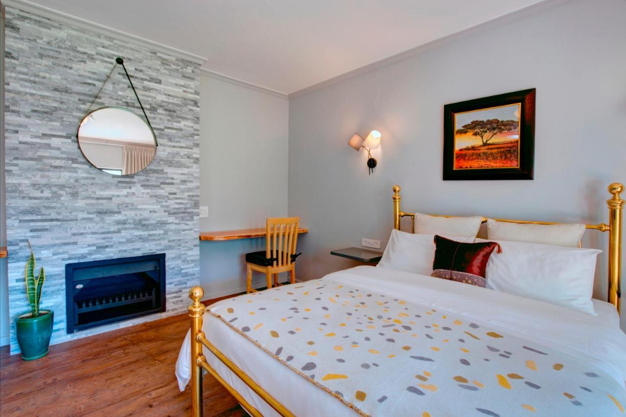 Amour Guest House Джордж Екстериор снимка