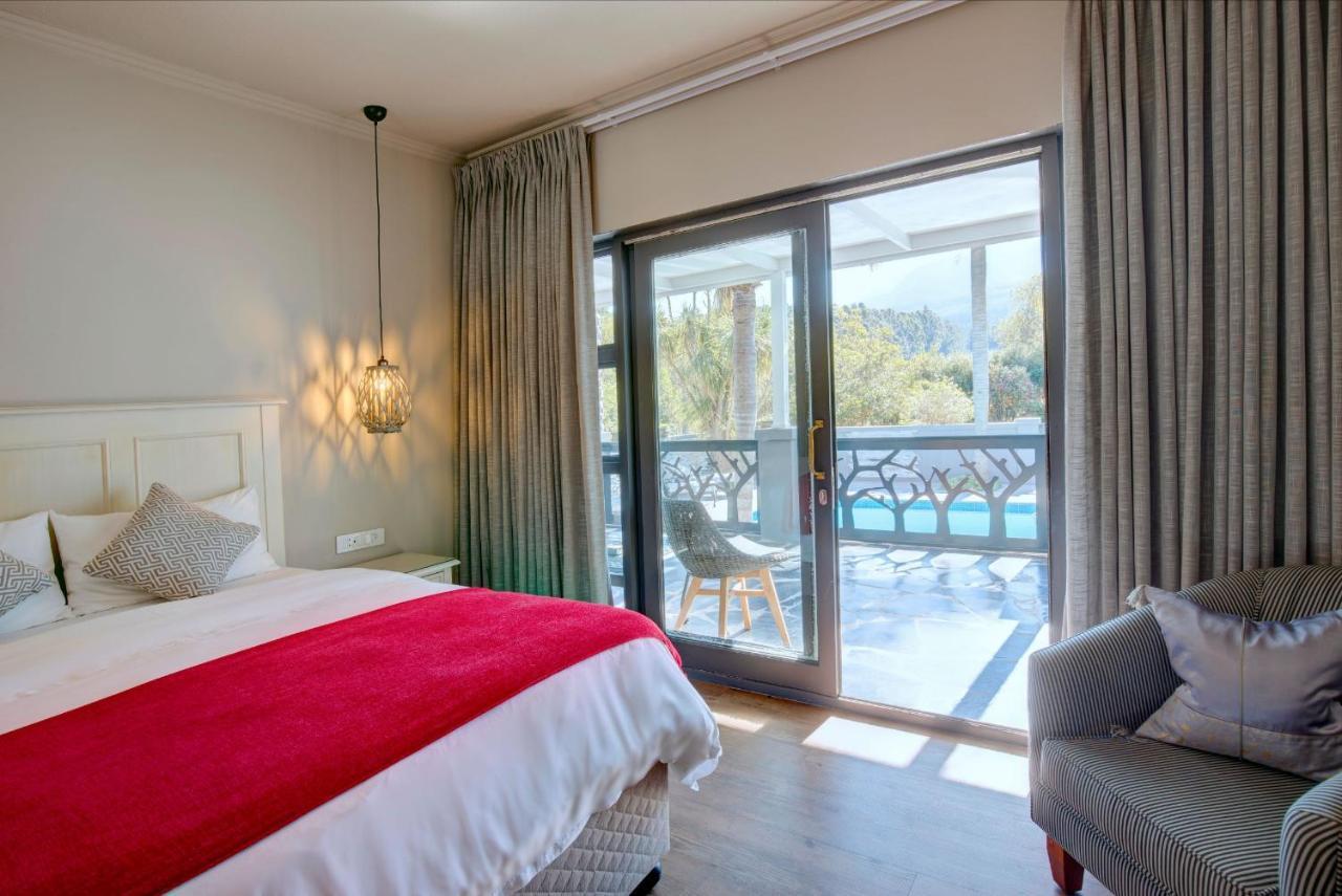 Amour Guest House Джордж Екстериор снимка