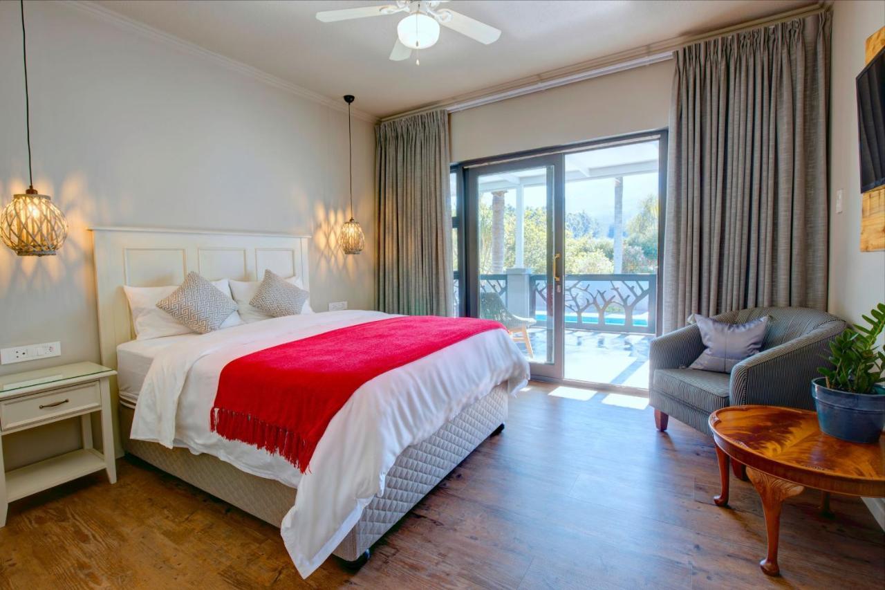 Amour Guest House Джордж Екстериор снимка