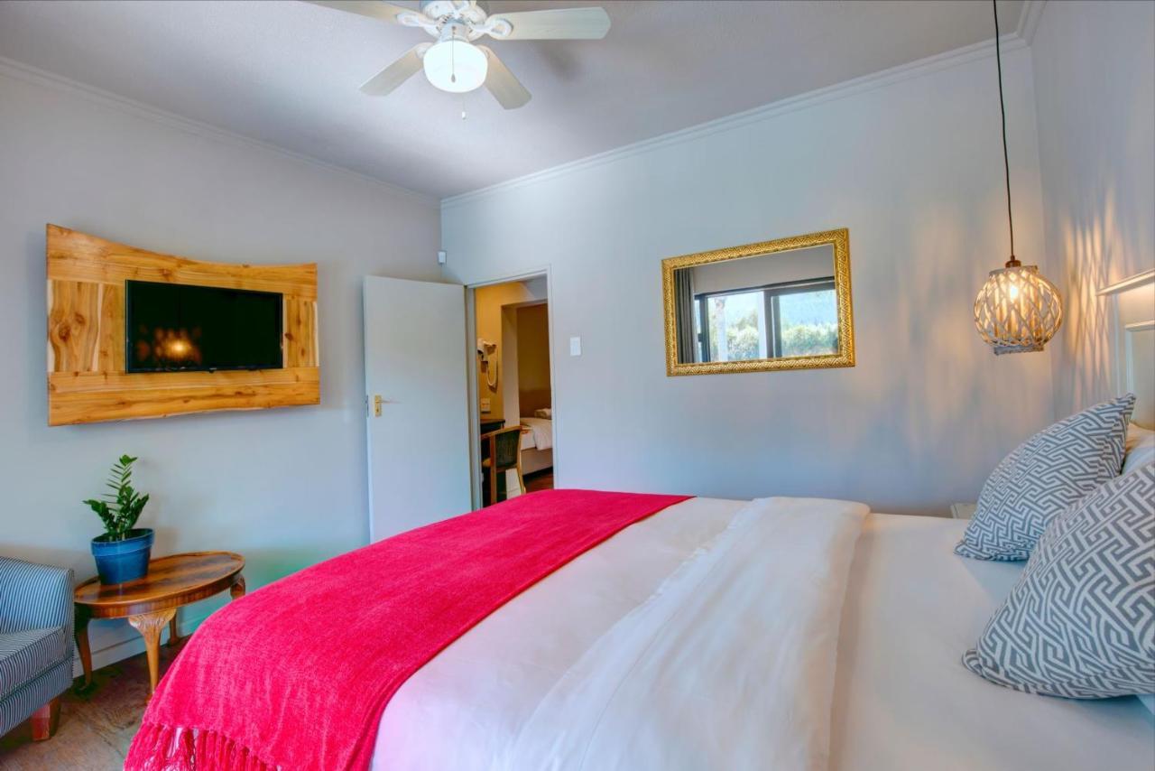 Amour Guest House Джордж Екстериор снимка