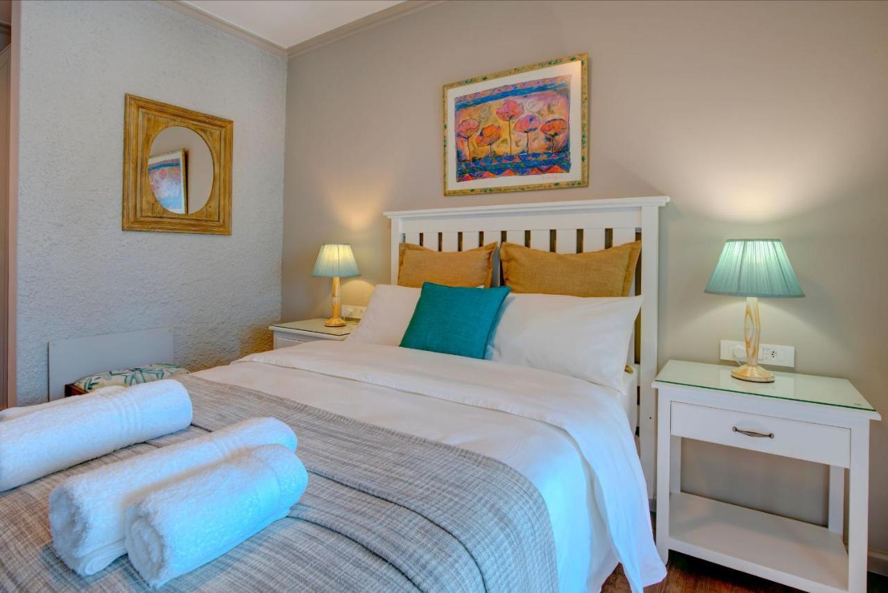 Amour Guest House Джордж Екстериор снимка